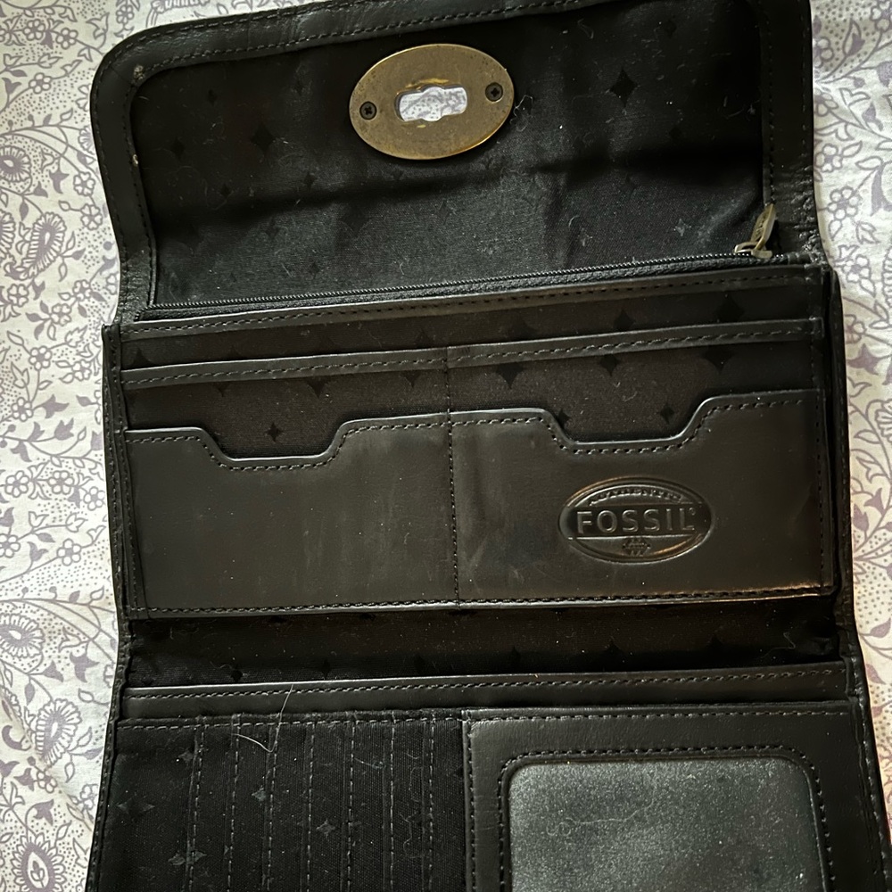 Brown leather Fossil wallet